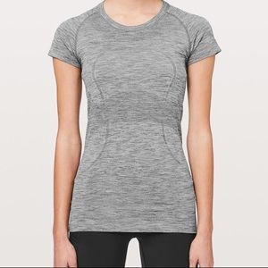 Heather gray Lululemon Swifty Short sleeve shirt
